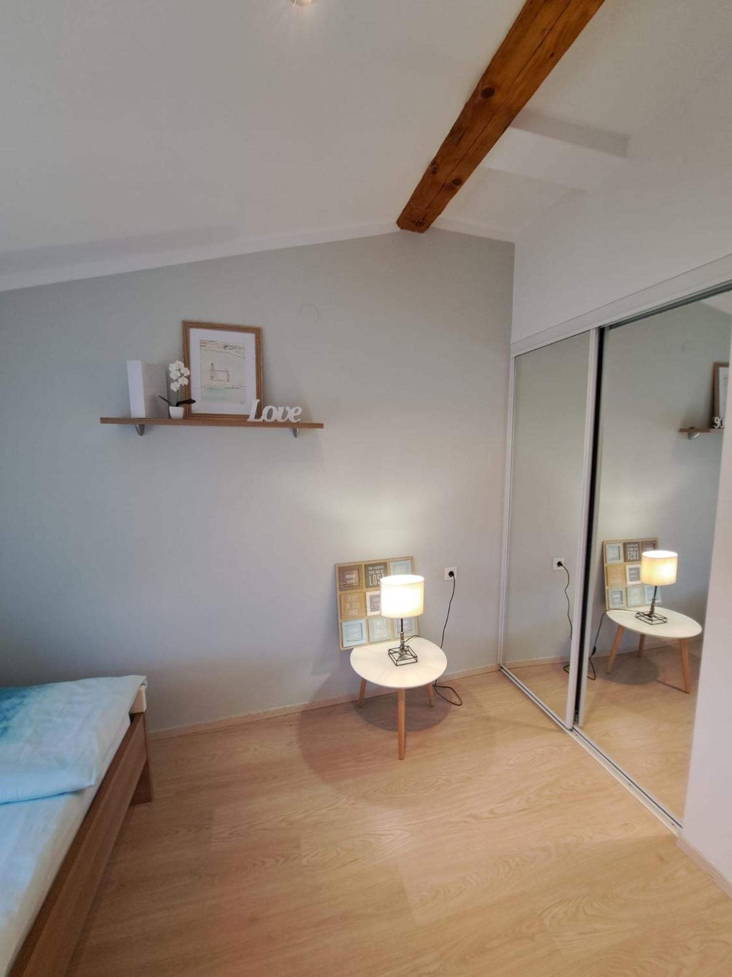 Apartman Lucia โพเซดารเย ภายนอก รูปภาพ